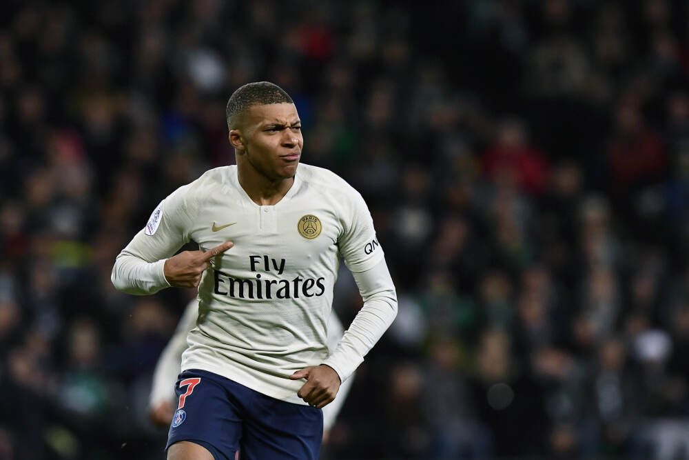 慢热！东契奇开局5中0 再度失误后巴图姆追身三分打停湖人